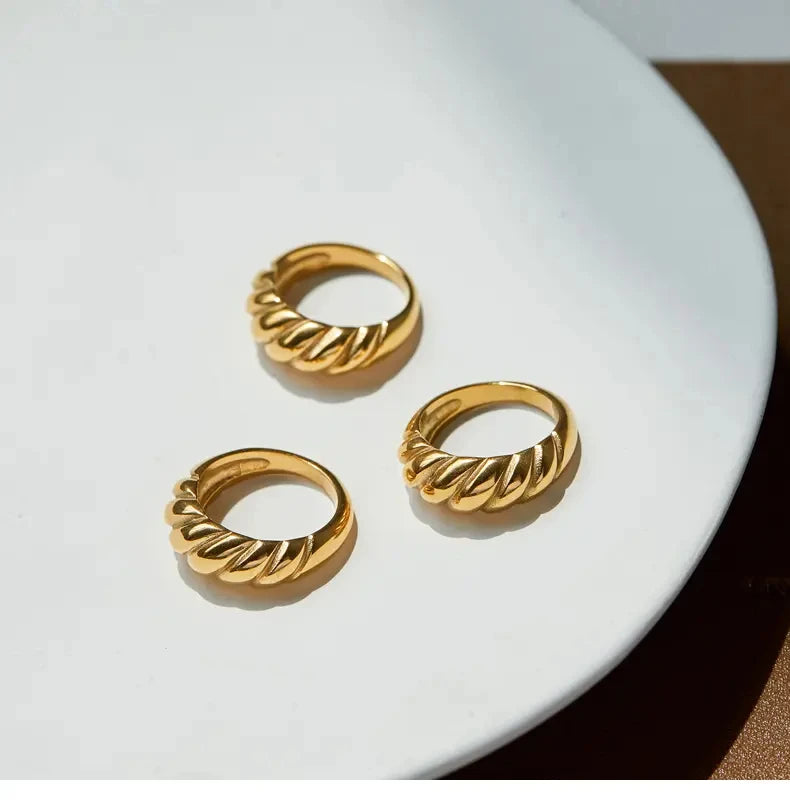 Stainless Steel Necklace Design Jewelry for Women Threads Geometric Rings Minimalist Chunky Ring Vintage Croissant Jewelry