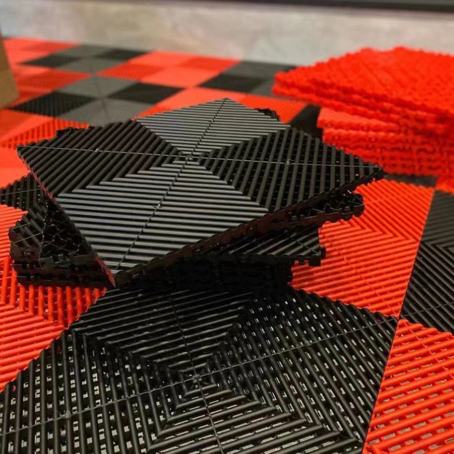 Wholesale Interlocking PVC Plastic Floor Tiles - Industrial Garage & Car Wash Mats Durable Sol Flooring