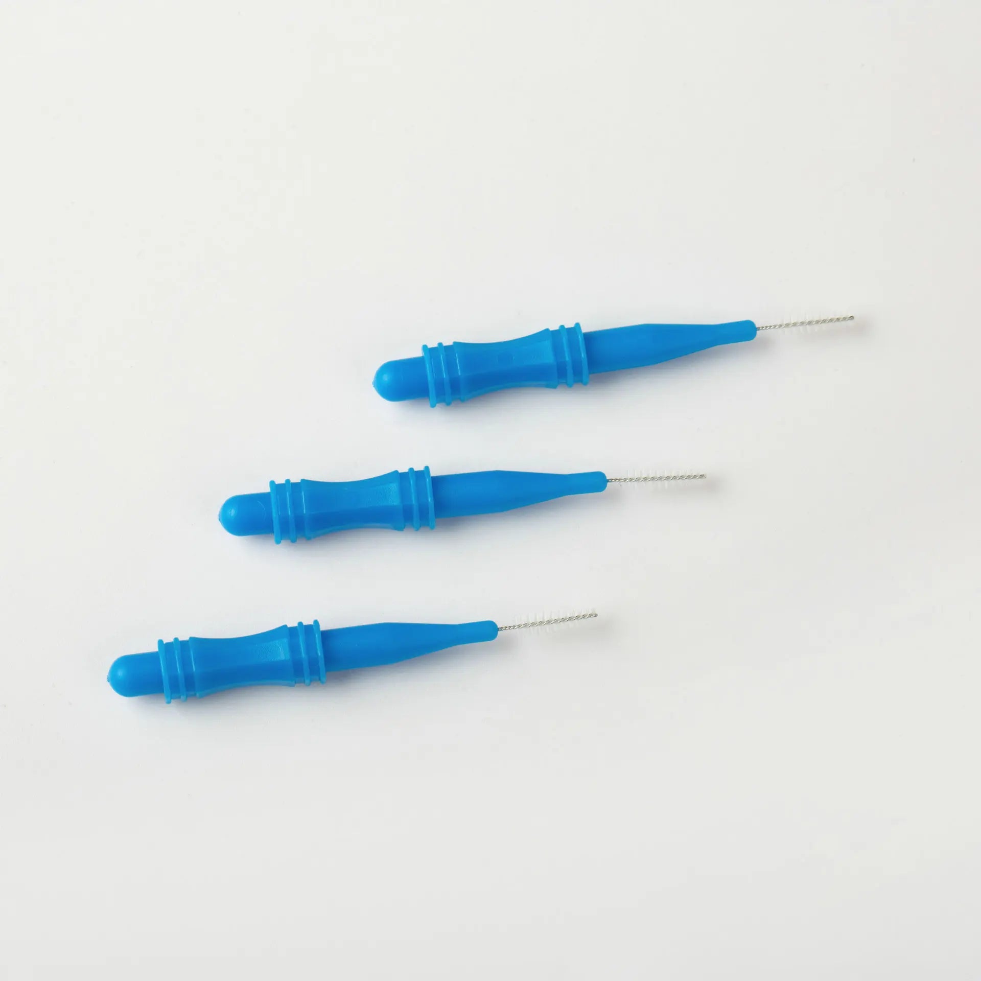 Wholesale Disposable Multicolor Interdental Eyebrow Brushes Dental Plastic Handle Nylon Bristle Brush
