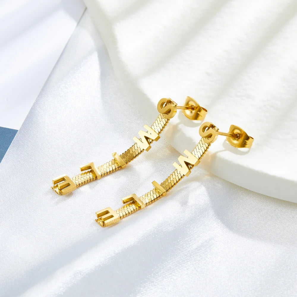 2022 New Fashion Trend Personality Chain and Earrings 18k Gold Plated Stainless Steel Smile Letter Stud Earrings