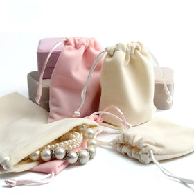 Small Velvet Cloth Jewelry Drawstring Bags Velvet Jewelry Pouches Candy Gift Bag for Jewelry Candy Small Gifts Christmas Wedding