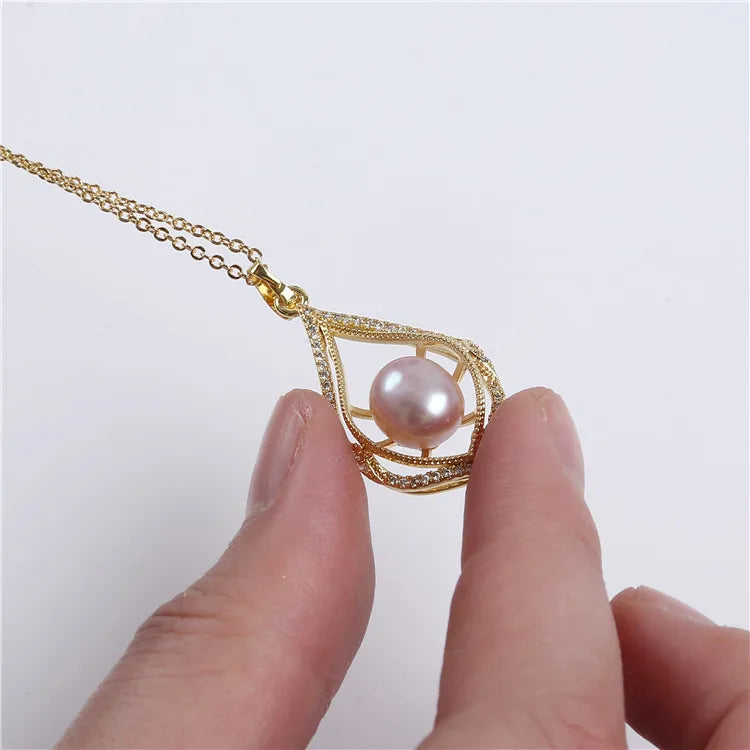Fashion Jewelry Diamond Shape Freshwater Pearl Pendant Necklace for Women Gift Valentine's