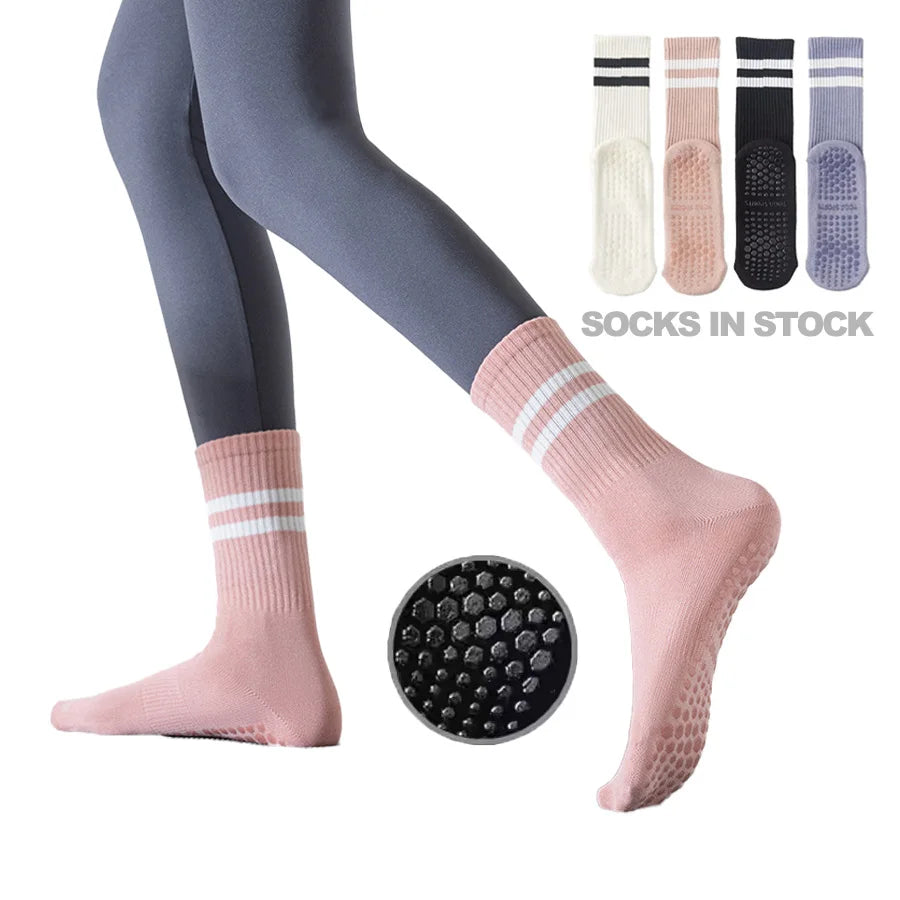 Low Moq Design Women Cotton Sports Socks in Stock Grip Yoga Socks Wholesale Athletic Pilates Socks