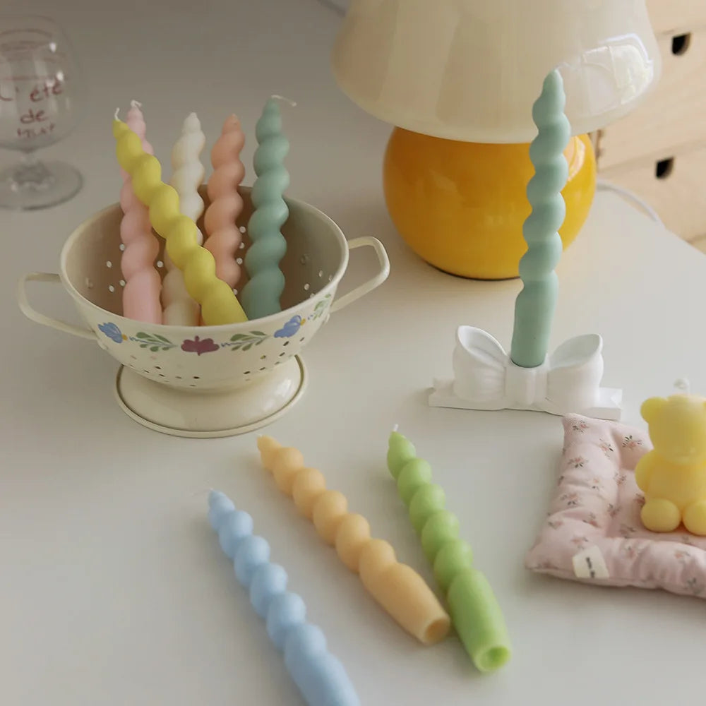 Wholesale Handmade Spiral Long Rod Aromatherapy Creative Candle Twisted Shape Pillar Home Fragrance Decoration Scented Candles