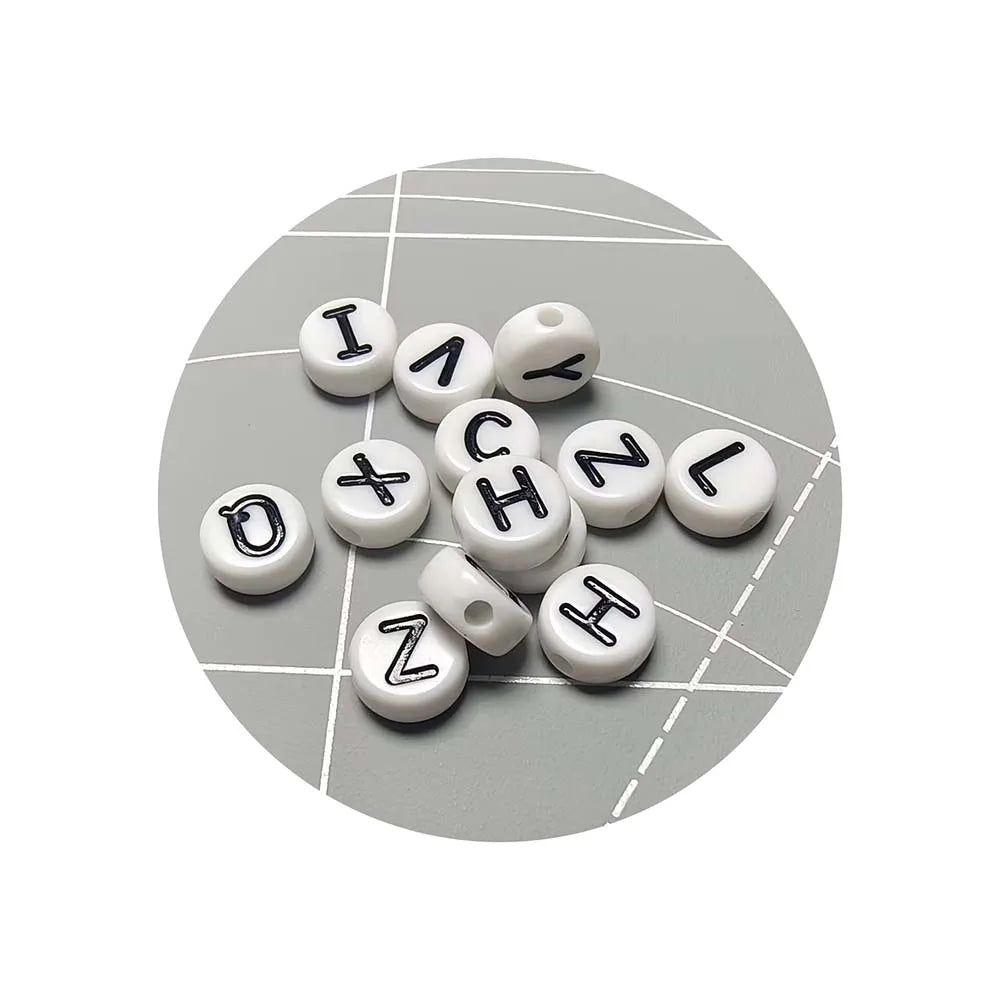 Hot Sale 0.5KG/Bag Flat English Letter Beads White Black Alphabet Acrylic Plastic with Hole for Jewelry Making