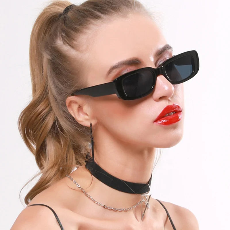 Wholesale Flat Oval UV Protection Sun Glasses Outdoor Beach UV400 PC Fashion Sunray High End Designer Sunglasses Women