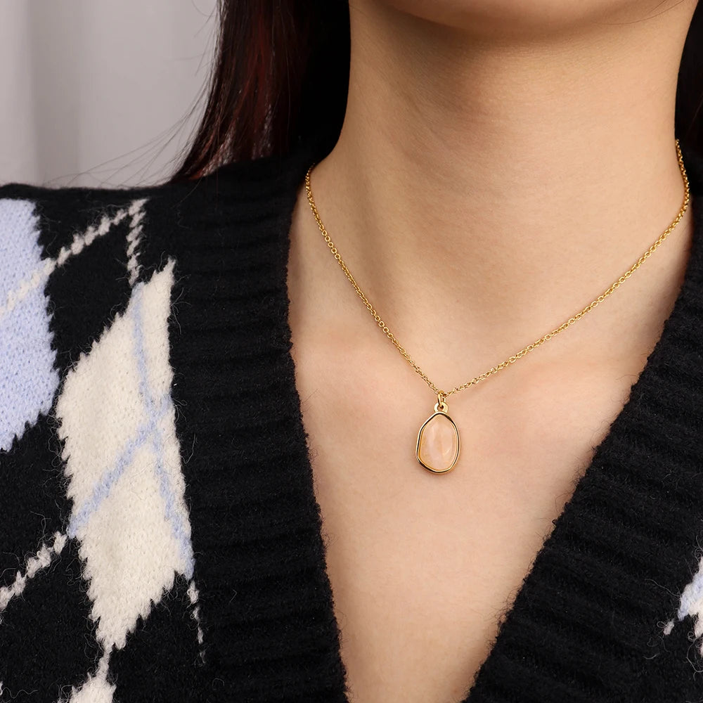 Chris April in Stock 316L Stainless Steel PVD  Plated Natural Crystal Pendant Necklaces