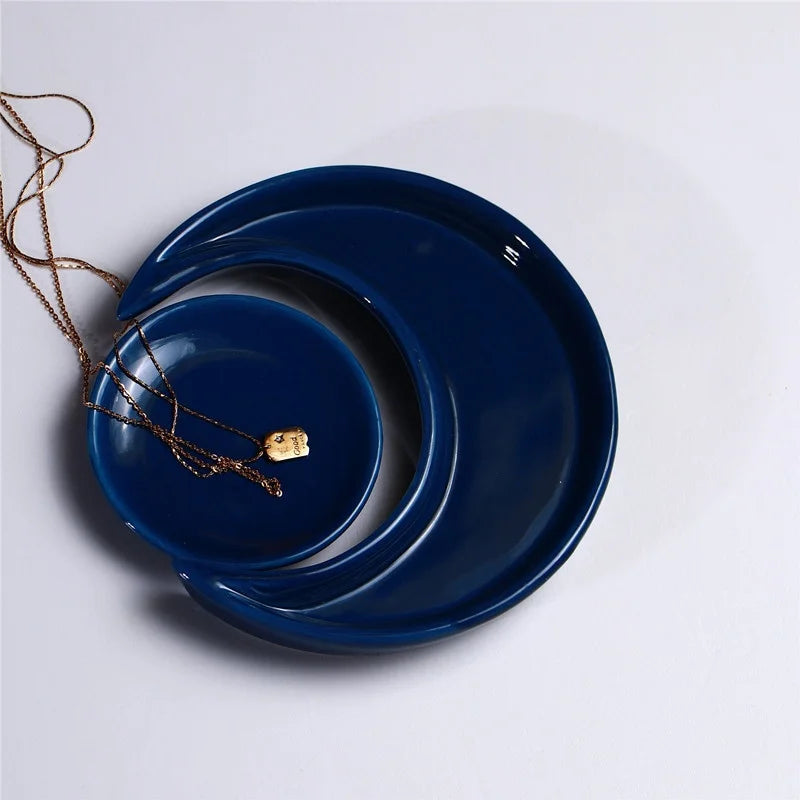 Round Luxury Ceramic Jewelry Tray with Gold Border for Storing Necklaces Rings Perfect Desktop Ornament for Living Room Use