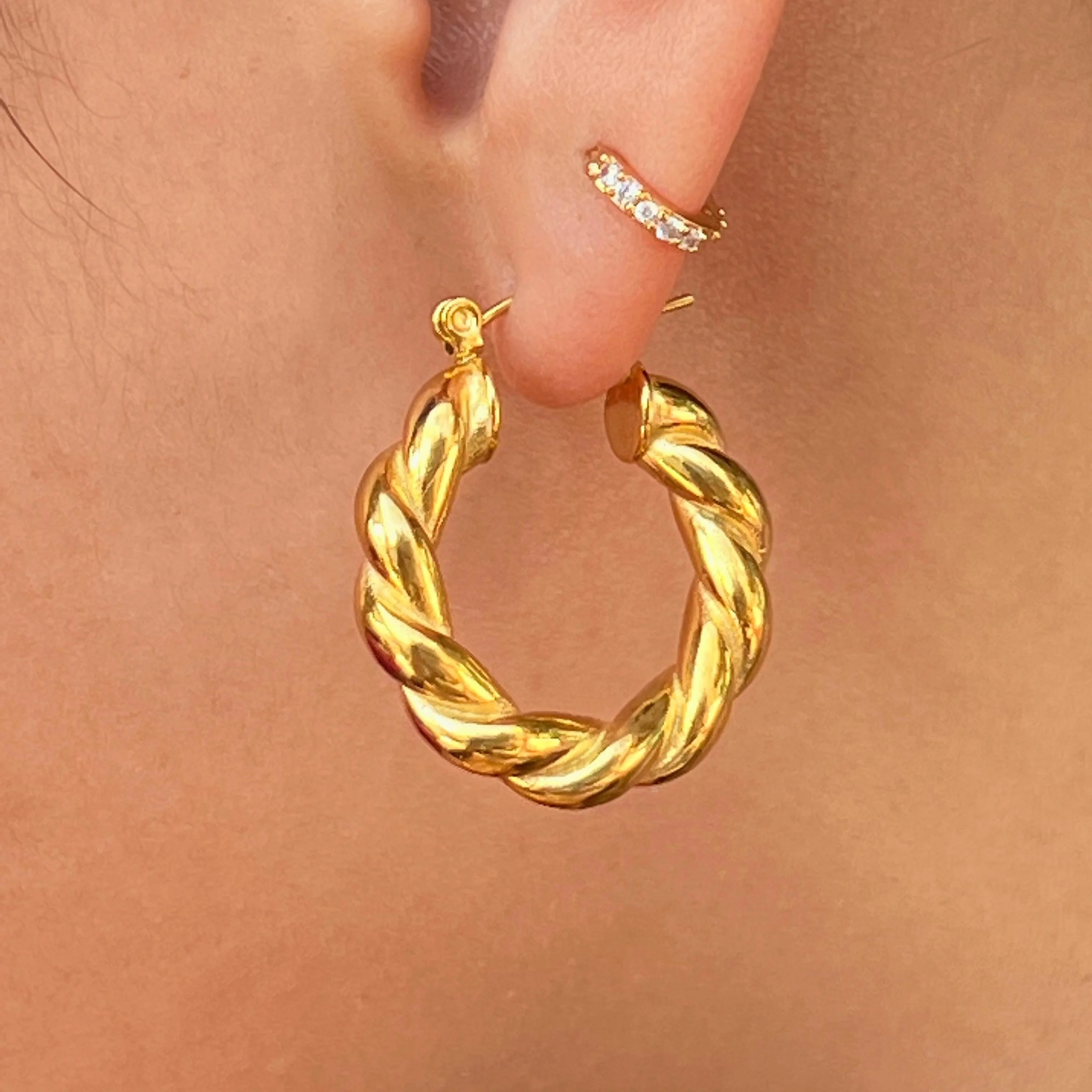 2024 Dazan New 18k Gold Plated Water Resistant Tarnish Free Unique Stainless Steel 2.5MM Twisted Earrings for Women for Party