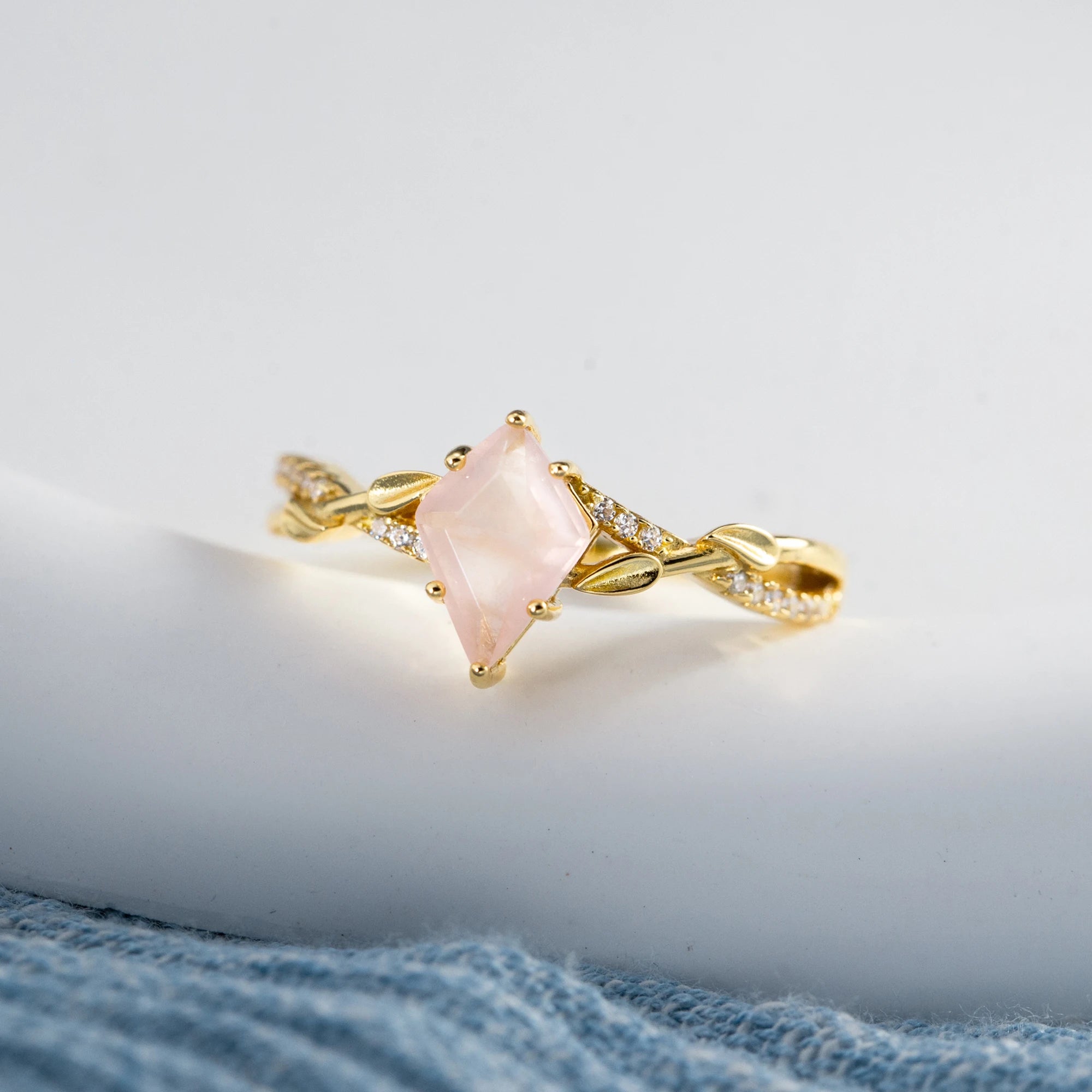 Handmade Jewelry Luxury Kite Cut Natural Rose Quartz Diamond Wedding Engagement Rings 925 Silver Ring