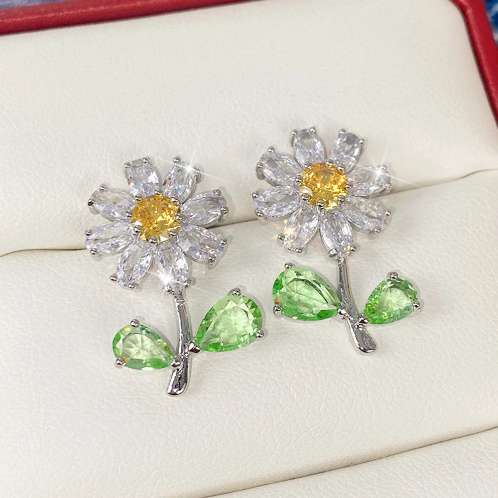 Women Daisy Stud Earrings With Green Leaf Yellow Flower Fancy Ear Cute Girls Trendy Earrings Silver Plating