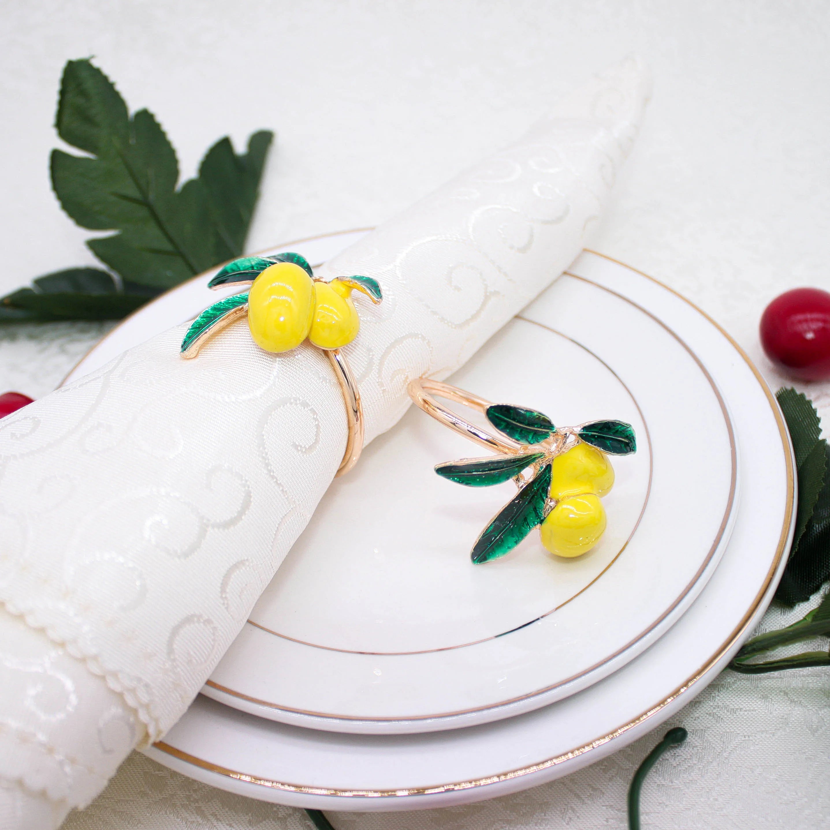 Wholesale Cute Fruit Napkin Holder Gold Lemon Napkin Ring for Party Hawaii Decor