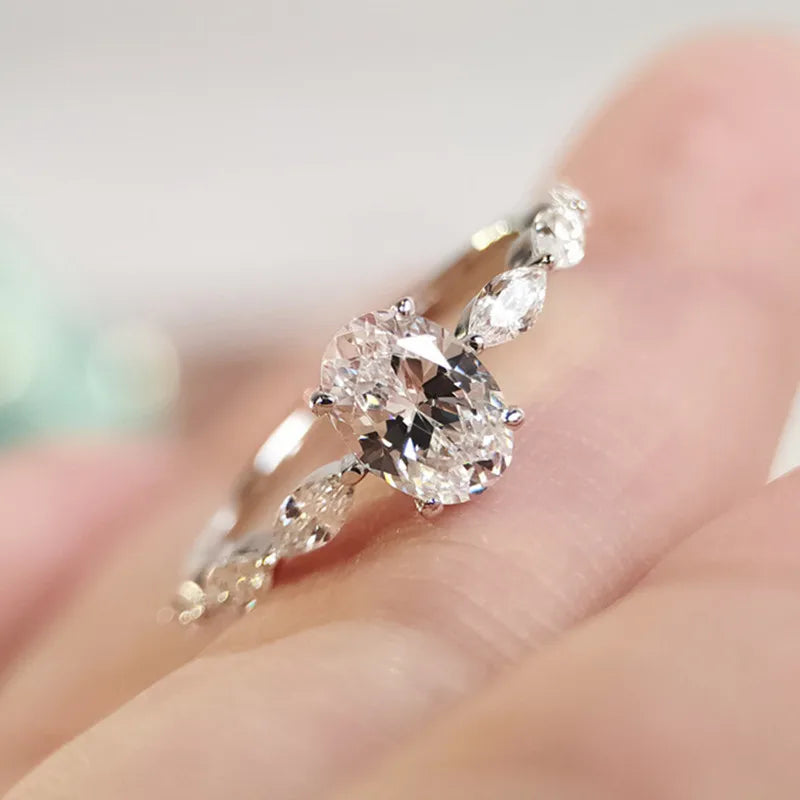 CAOSHI Custom Minimalist Silver Color Fashion Crystal Finger Rings Zirconia Jewelry Wholesale Engagement Wedding Rings for Woman