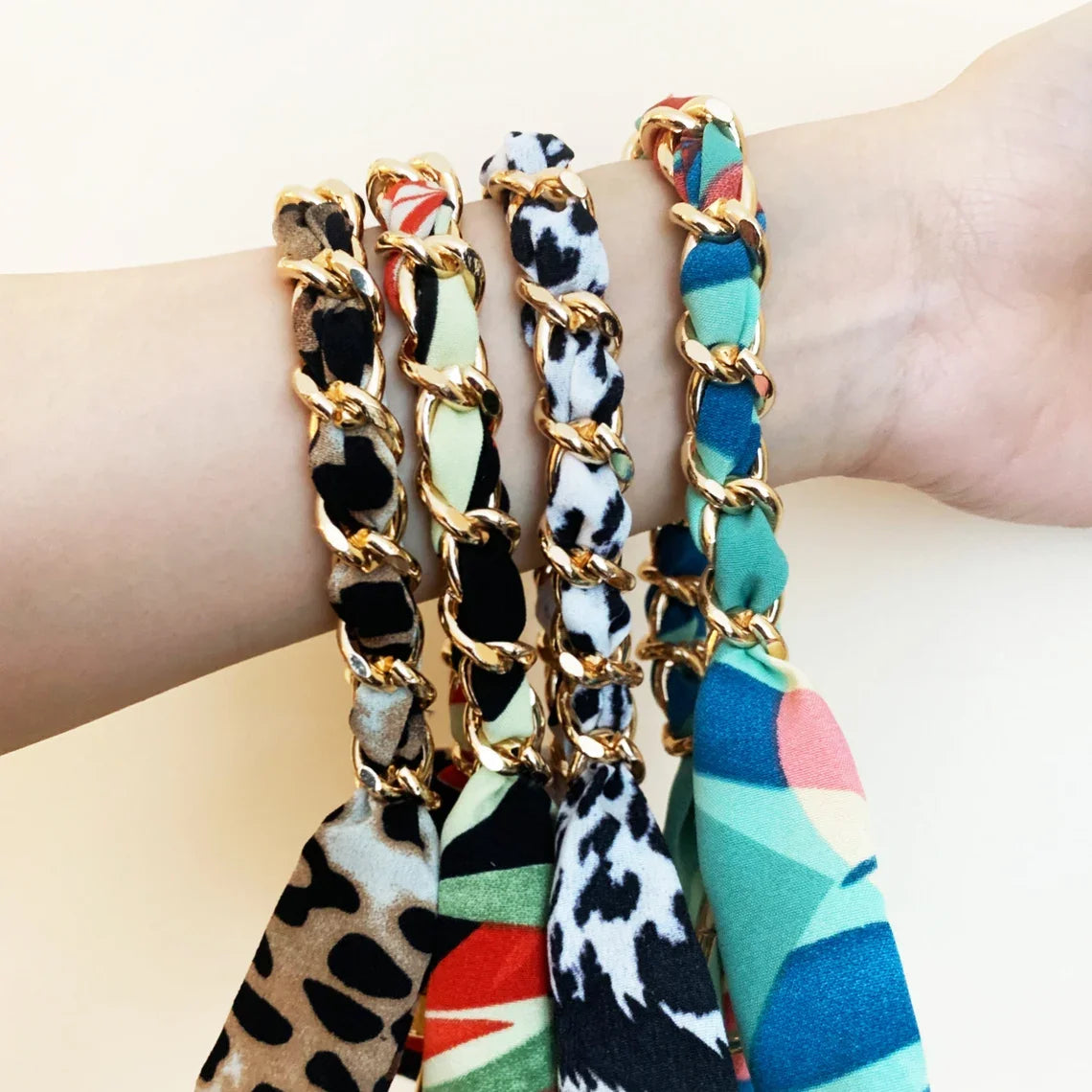 Beautiful Leopard Floral Fabric Metal Chain Key Ring Bracelet Keychain