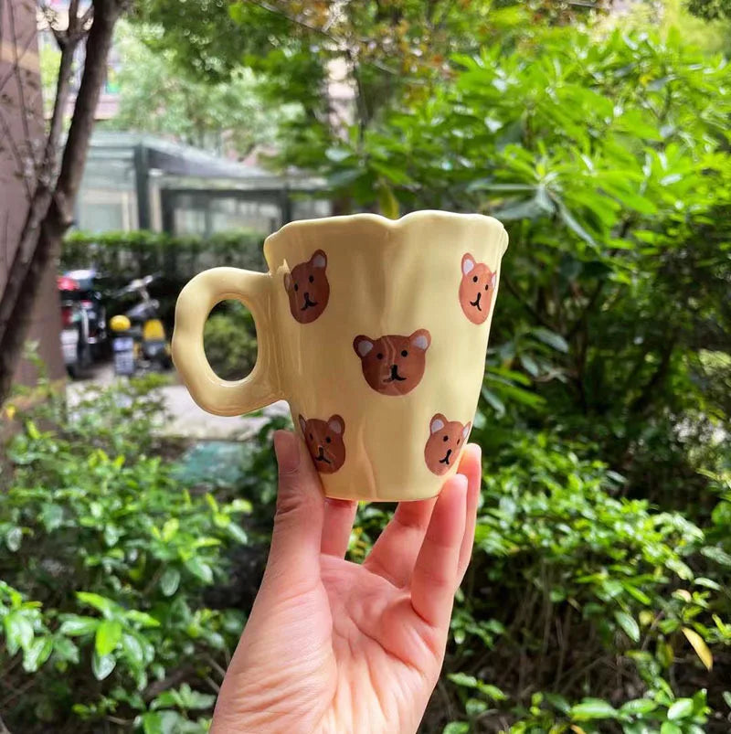 Solhui Hand-made Ceramic Yellow Cartoon Mugs Milk Coffee Cups Irregular Shape