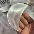 Wholesale Natural Gemstone Crafts Natural Selenite Moon Bowl Crystal Bowls for Home Decoration