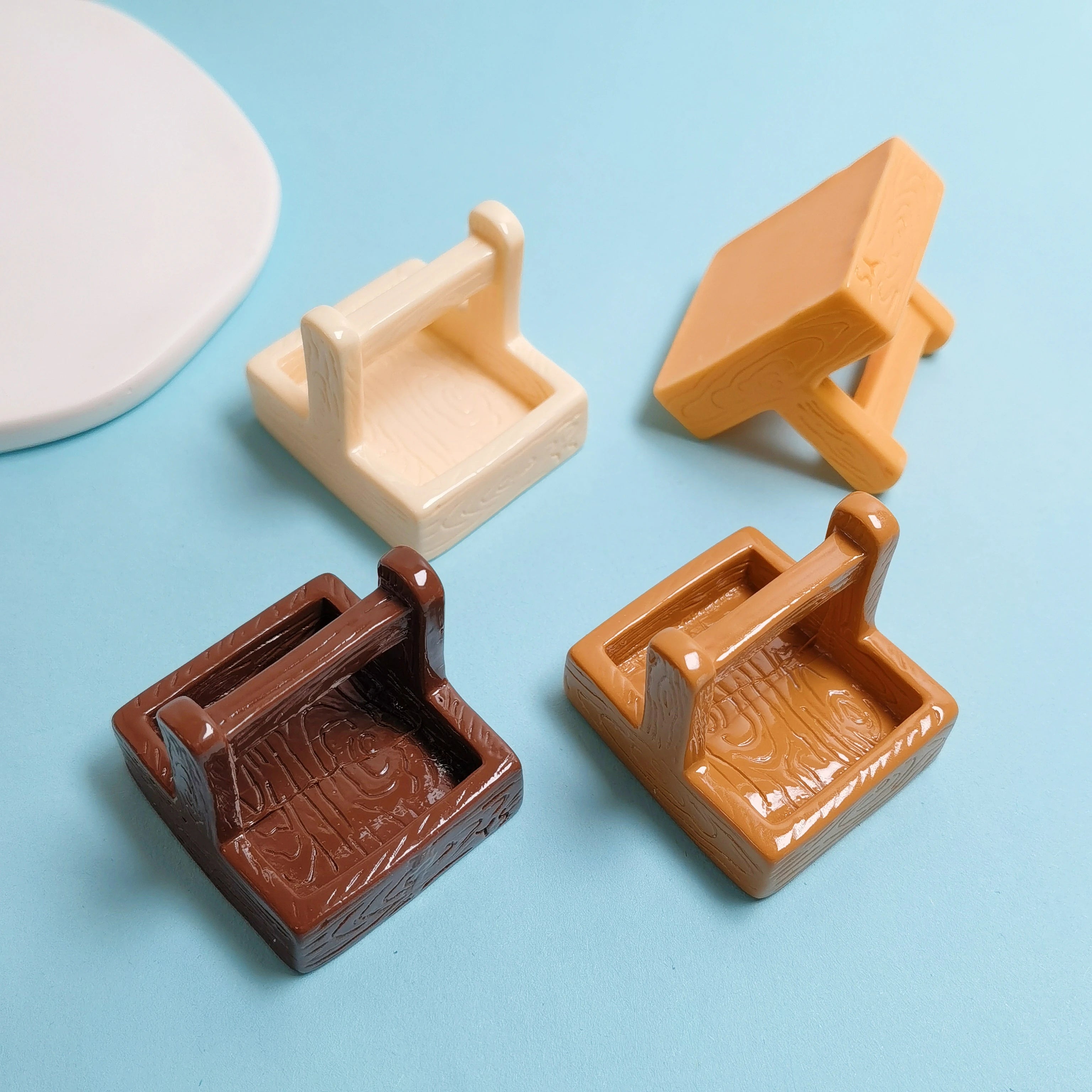 New Novelty 100Pcs/Lot 3D Mini Resin Break Baking Tray Figurines Miniature Doll House Model Statues for Kitchen Room Party Decor