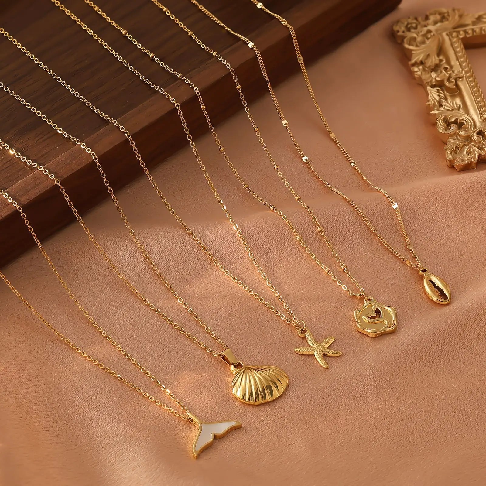 Tendencias New 18K Gold Plated Stainless Steel Necklace Ocean-Inspired Summer Jewelry with Exquisite Shell Starfish Trendy Style