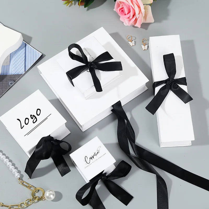Luxury White Paper Gift Box Ribbon Closure Custom Logo Matt Lamination Embossing Sponge for Necklace Ring Earring Packaging