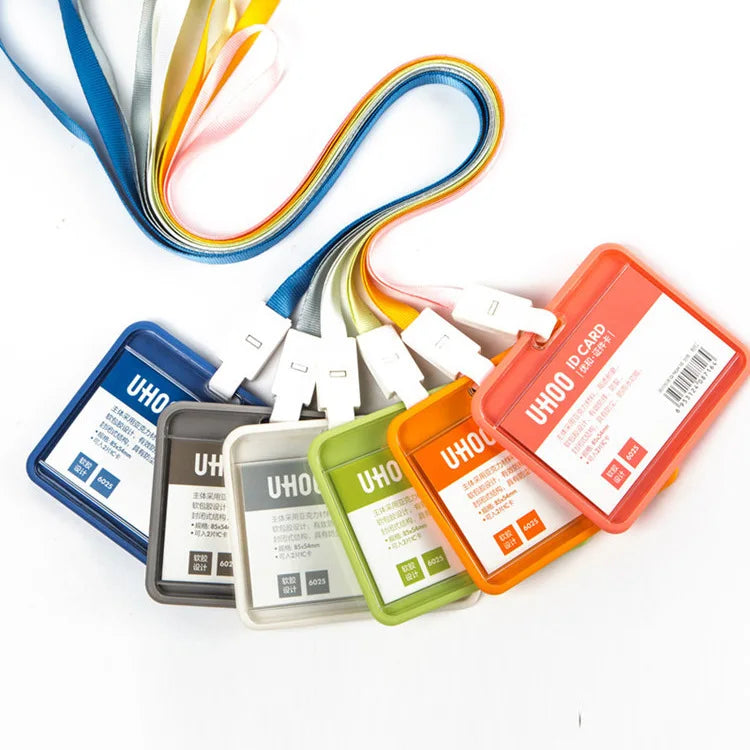 Good Quality Wholesale Horizontal ID Card Holder Hard Plastic Custom Card Holder