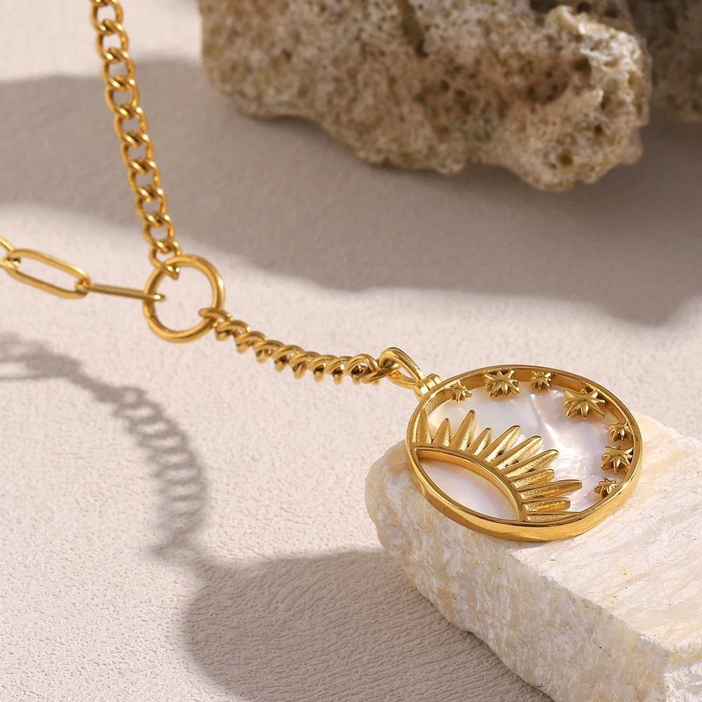 Dreamshow Vintage Star Moon Shell Pendant Necklace 18k Gold Plated Fashion Stainless Steel Jewelry