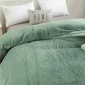 Wholesale Custom logo Soft Warm Cozy Other Luxury Fleece Flannel Bed Blankets Throws for Winter Sofa Double Bed