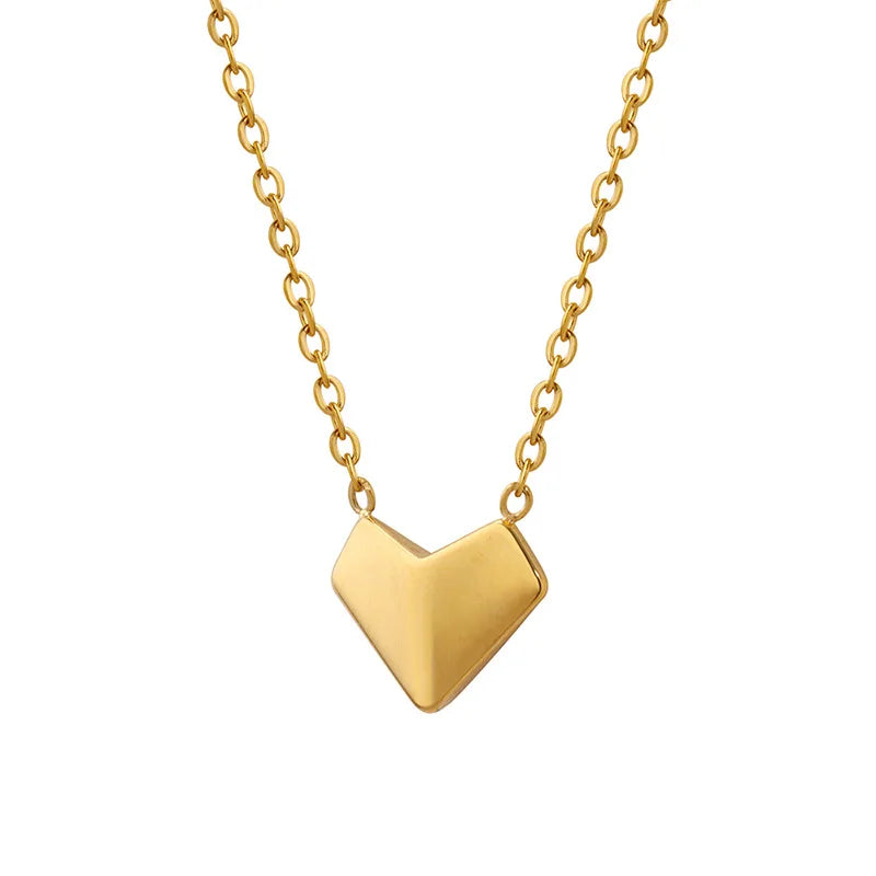 Trendy Romantic 18K Gold-Plated Stainless Steel Heart-Shaped Necklace for Women Featuring Pearl As Main Stone for Anniversaries