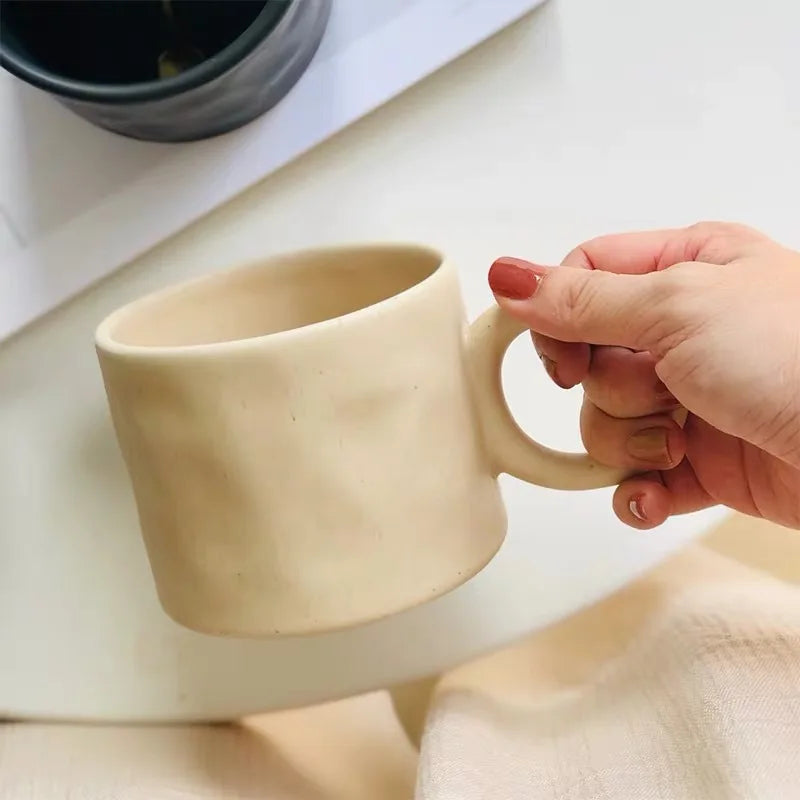 Drop Shipping Northern Mugs Ins Style Large Capacity Irregular Large Earrings Mugs Girls Creative Couples Ceramic Cups Mug