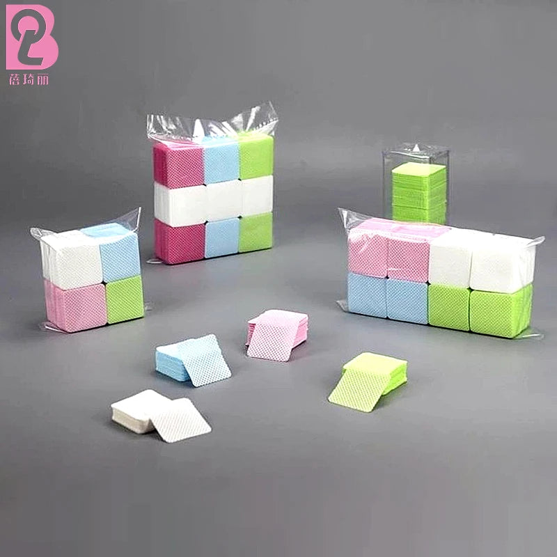 Beiqili 200 Pcs Non-Woven Wiping Cloth Nail Polish Wipe & Eyelash Glue Cleaner Tool with Bottle Nail Supplies 4 Colors
