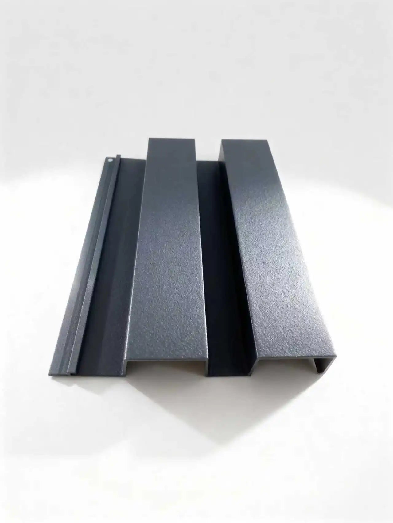 Fireproof Exterior Aluminum Wood Slat Panel Timber Grain Wall Cladding Decorative Aluminum Louver for Building Facade