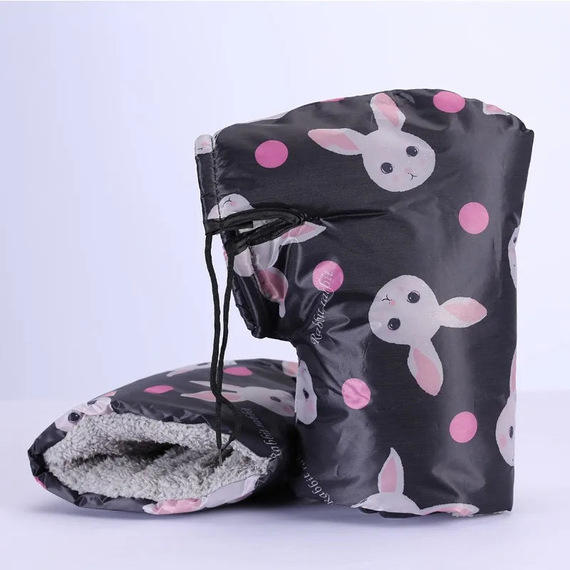 Motorcycle Hand Covers with Soft Fleece Lining and Windproof Design for Cold Weather Riding Comfort