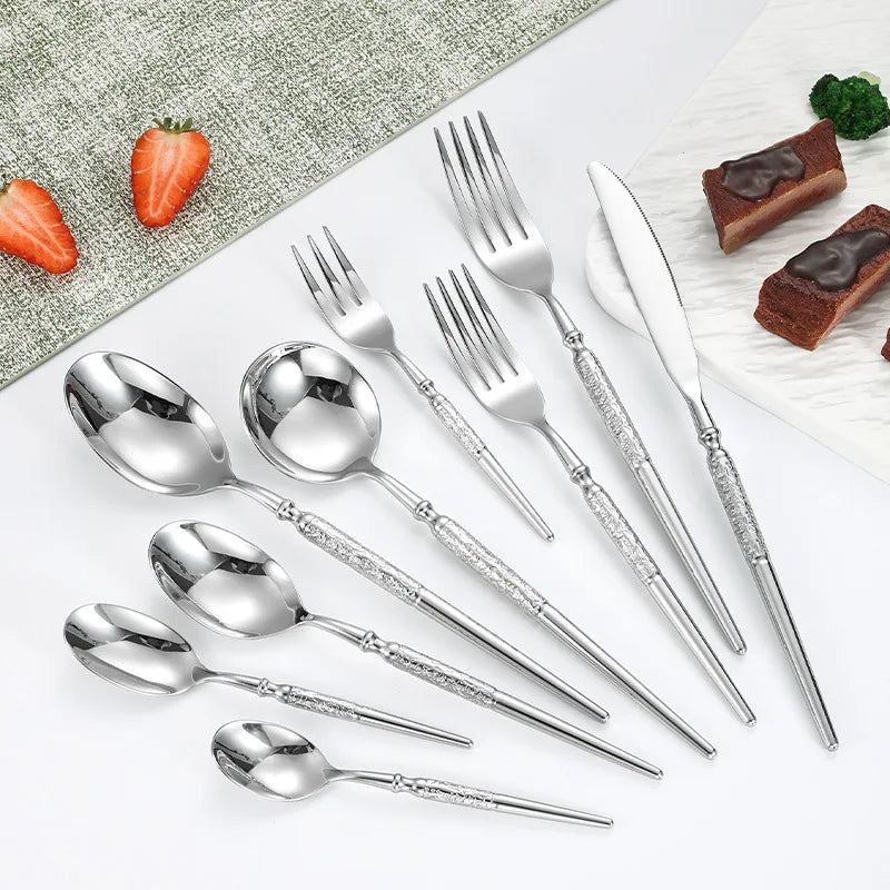 Wholesale 4-Piece Vintage 304 Stainless Steel Flatware Set Luxury Silver Cutlery with Embossed Handle for Hotel
