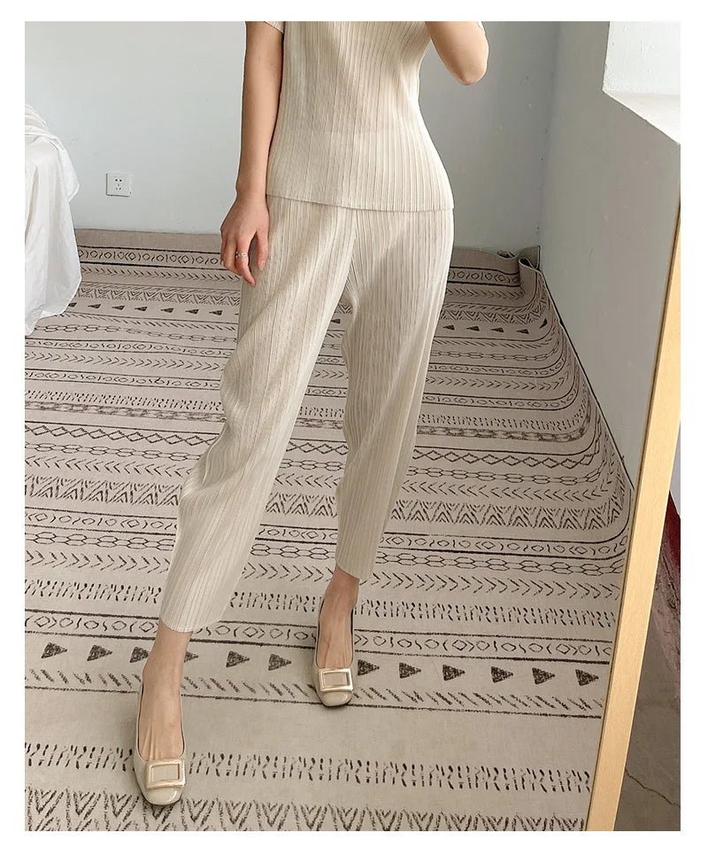 Hot Selling Women New Summer Pleated Pants High Waisted Straight Leg Pants Loose and Slim Harlan Pants