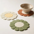 Hot Sale Creative Sunflower Silicone Dining Table Anti-Scalding Pot Holders High Temperature Resistant Trivet Mat for Kitchen