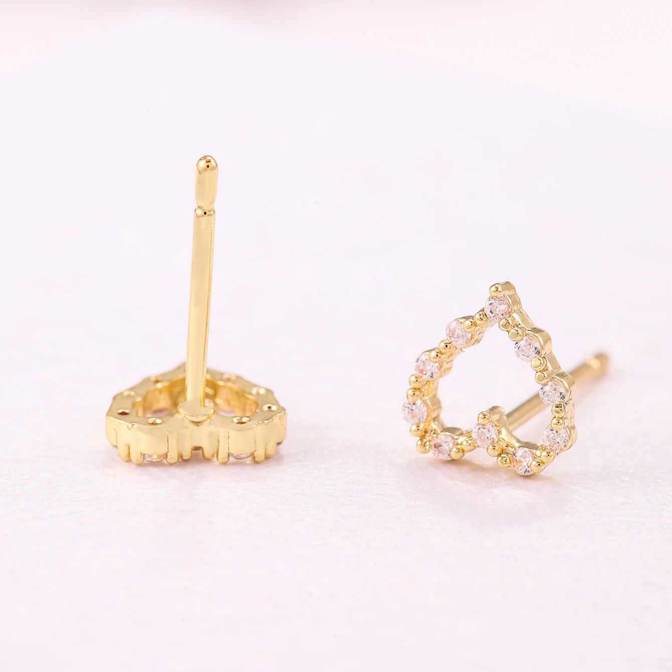 18K Gold Plated Brass Hollow Heart Stud Earrings Micro Pave Round CZ Beaded Border Studs Women Dainty Jewelry