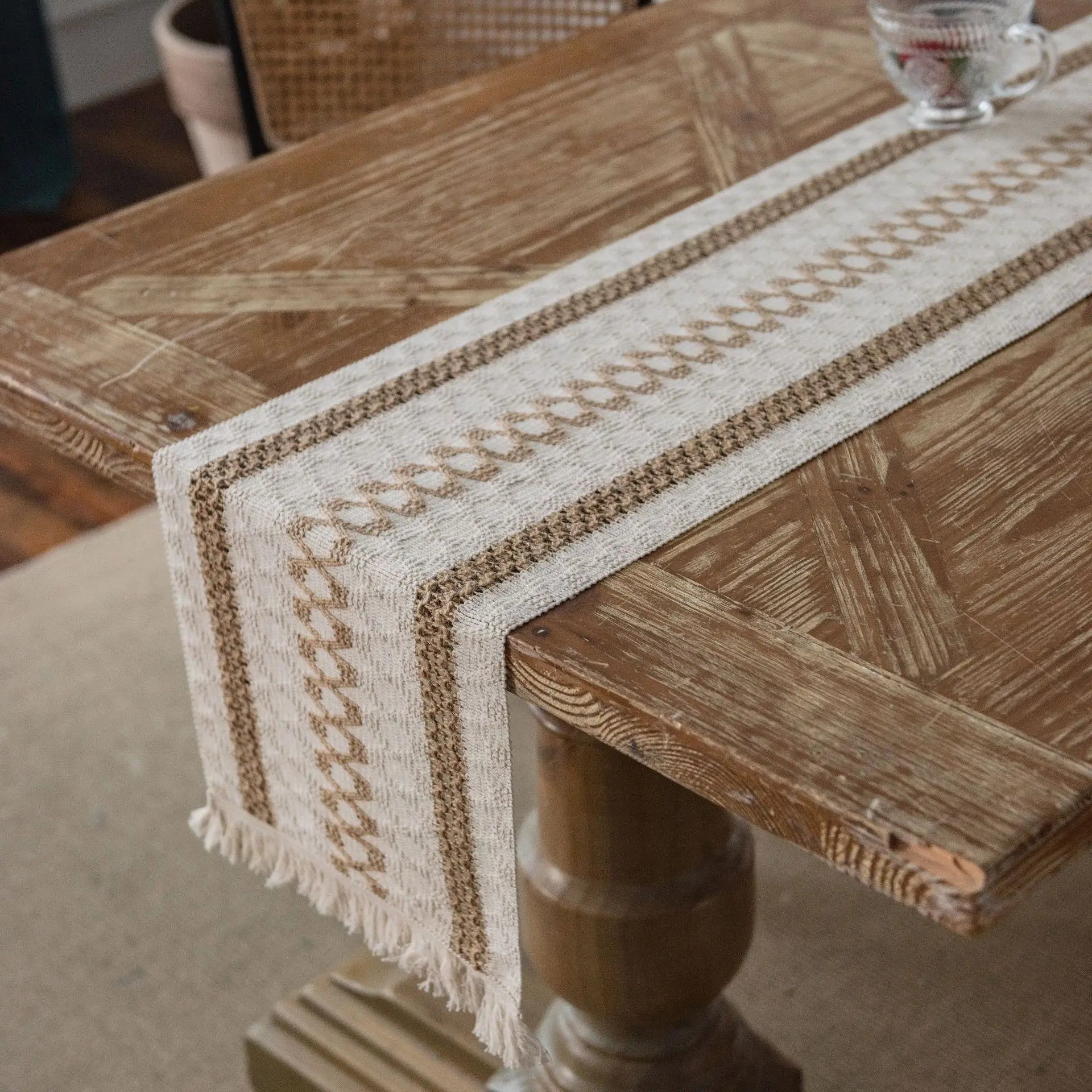 Boho Macrame Tassel Linen Jute Burlap Cotton Decoration Wedding Jacuard Dinning Table Runner and Placemat Set