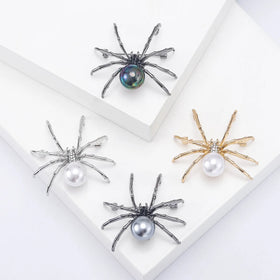 Exaggerated Black White Pearl Spider Brooch Creative Insect Brooch for Men Women Clothing Accessories Brooches Corsage (KBL125)