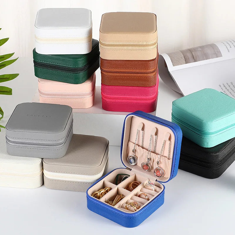 Custom Logo PU Leather Mini Cute Travel Square Jewelry Box Organizer Velvet LED Feature for Necklace Earring Ring Storage