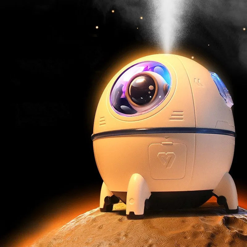 2023 Stylish Gifts Popular Astronaut Spaceship Ultrasonic Humidifier With Dazzle Atmosphere Light