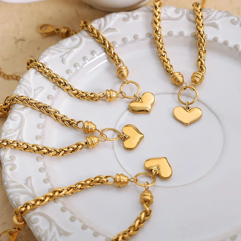 Female Accessories Niche Light Luxury Gold Bracelet Thick Chain Stainless Steel Love Heart Pendant Bracelet for Women