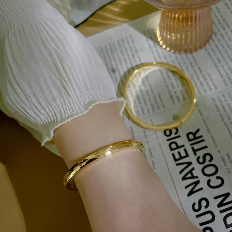 Diamond-Shaped Couple Bracelet 18K Gold Plated Titanium Steel High Design Fashion Cuff Jewelry Popular Accessory