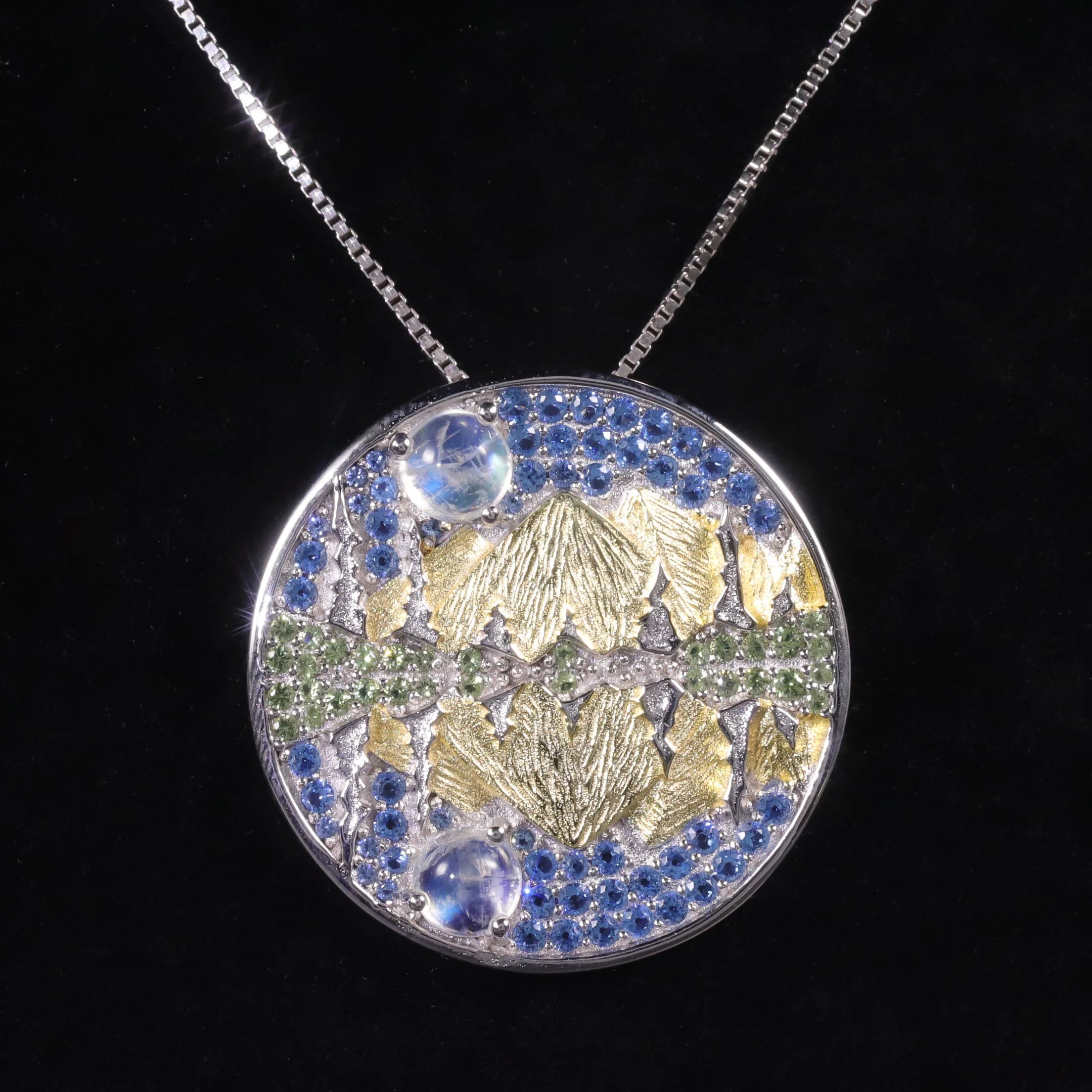 C8195 Abiding Unique Iceberg Mountain Landscape Moonlit Scene Circle Round 925 Silver Natural Moonstone Necklace Pendant