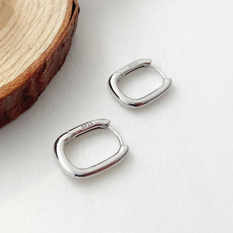 YINSAKI 925 Sterling Silver Geometric Horseshoe Hoop Huggies Earrings 18K Gold Plated Minimalist Fashion Weddings Parties Gifts