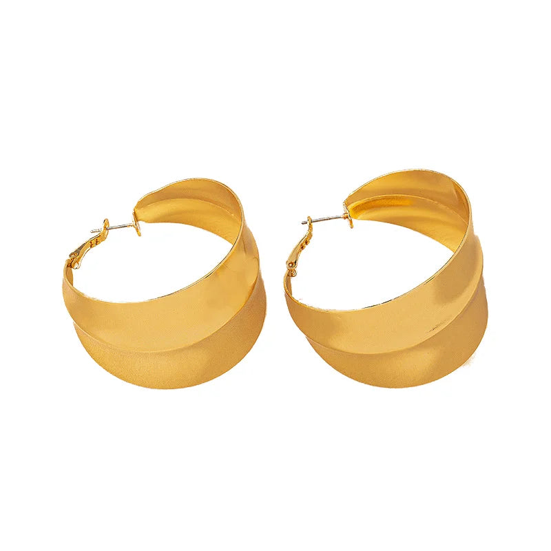 Europe's Fashion Geometric Wide Hoop Earrings Unique Vintage Metal Drop Dangle Design Trendy Party Jewelry for Women