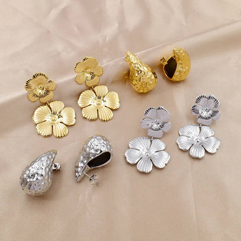 Wholesale French Classic Titanium Earrings Vintage Chunky Gold Plated Stainless Steel Waterdrop Flowers Earrings for Women