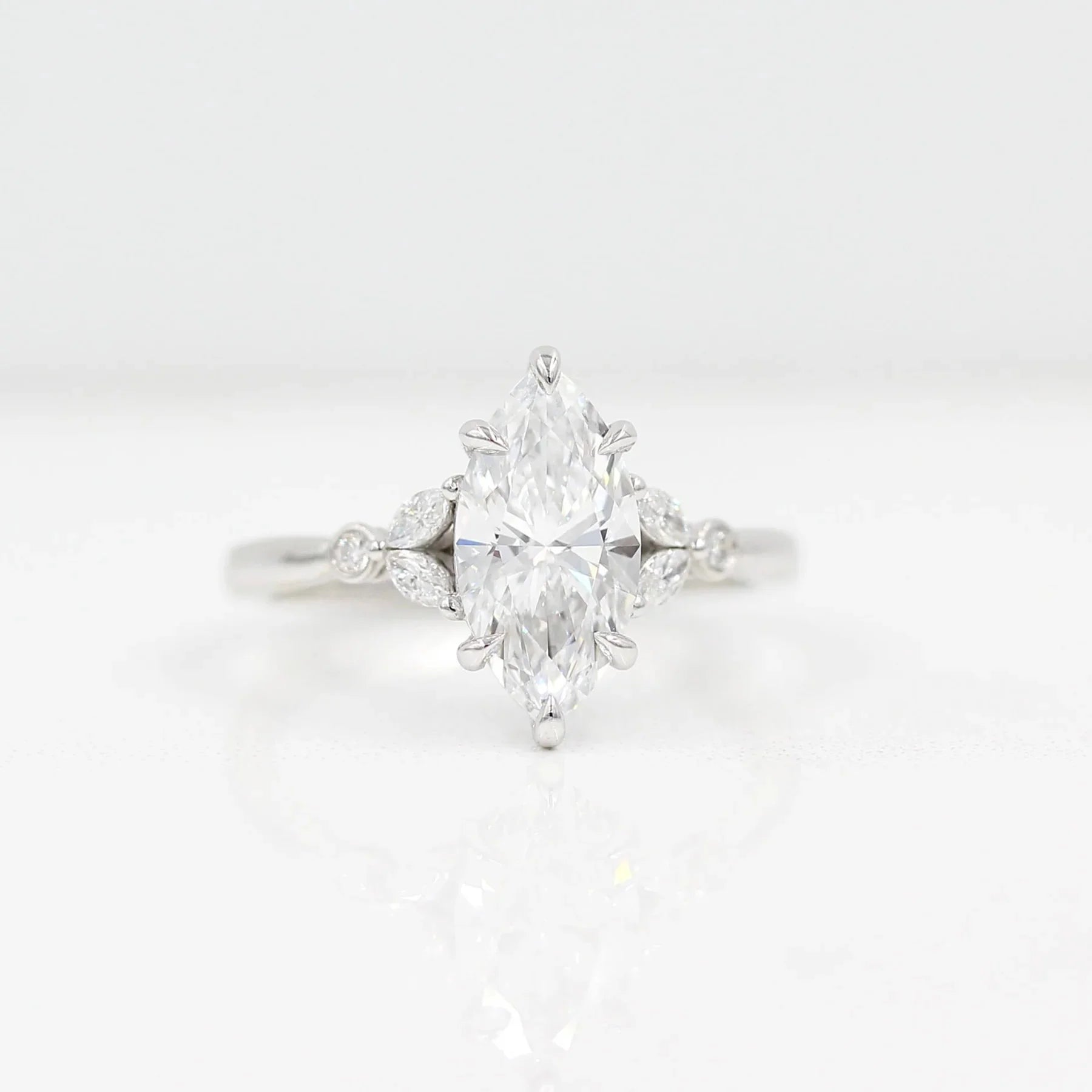 Solid Gold Rings for Women Wholesale 10K 14K 18K with Emerald and Diamond Stone