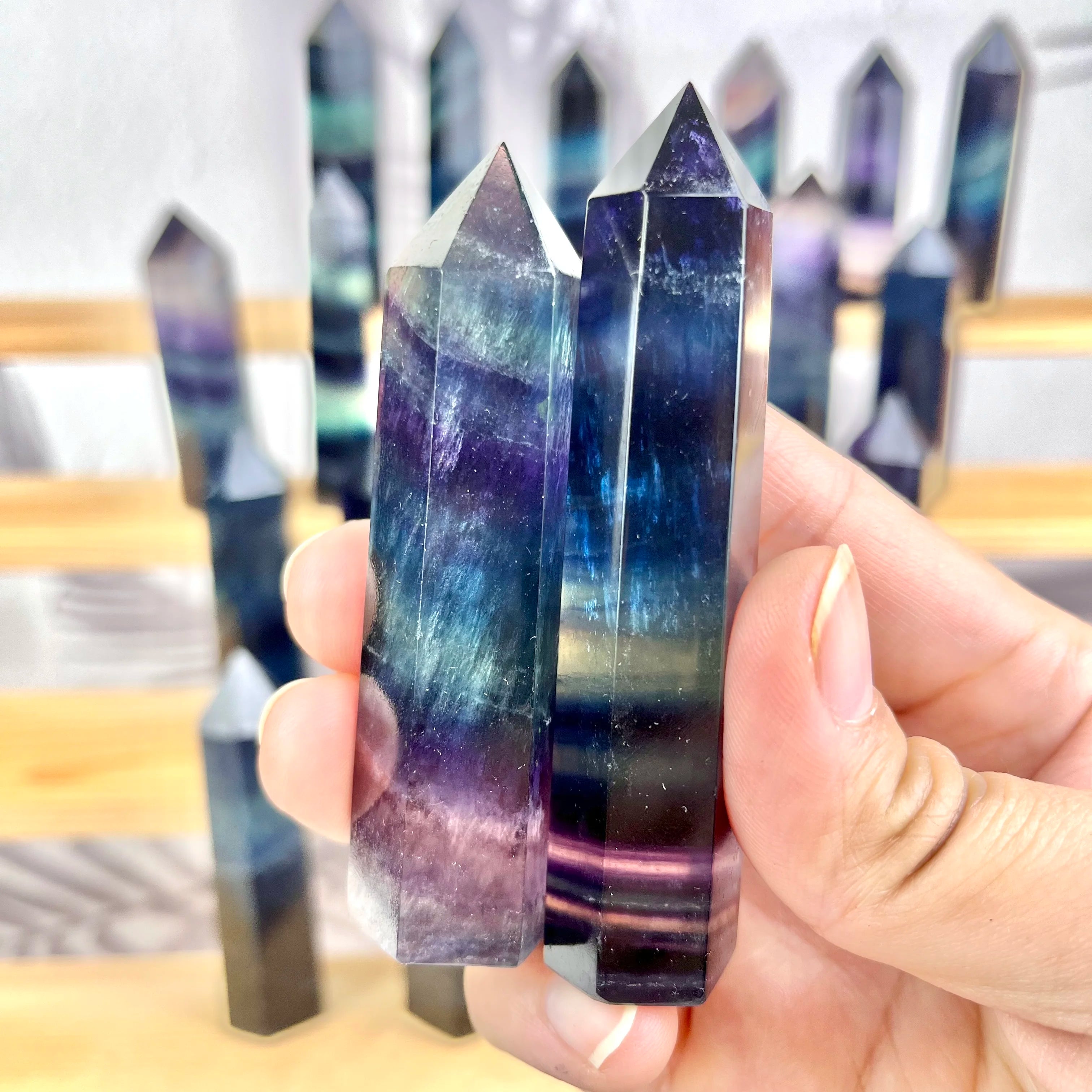 Wholesale Natural Crystal Quartz Rainbow Fluorite Tower Healing Stones Fluorite Root Points for Gift