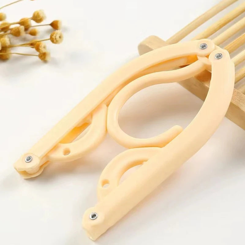 Space Saving Retractable Travel Hangers Non-Slip Lightweight Folding Hangers Portable Clothes Drying Hangers for Home Travel