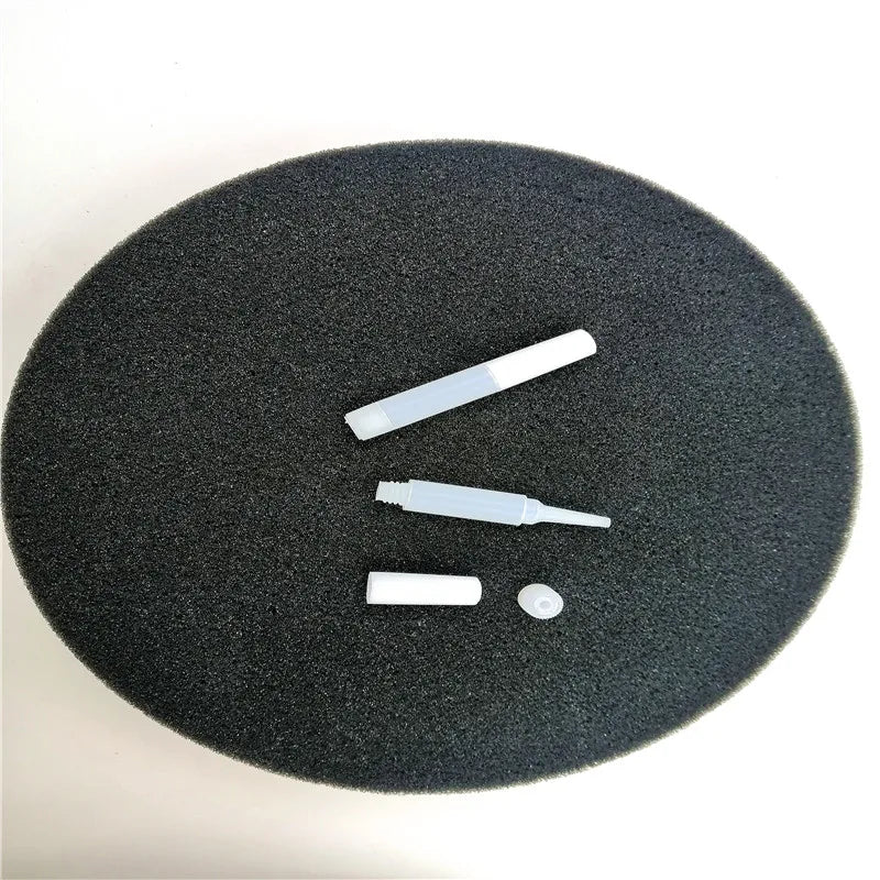 Wholesale 0.5ml 1ml 1.5ml 2ml Mini HDPE Squeezable Plastic Adhesive Super Glue Bottle with Screw Cap MegaBDM
