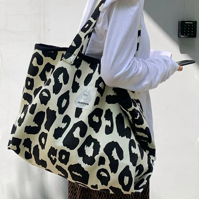2025 Fashion Women's Large Capacity Leopard Canvas Tote Bag Black Shopping Bag Trendy Shoulder Bag